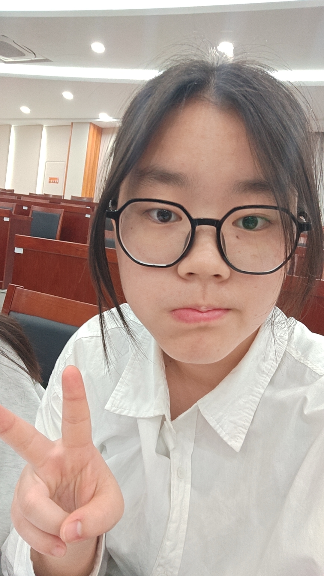 周教员 照片