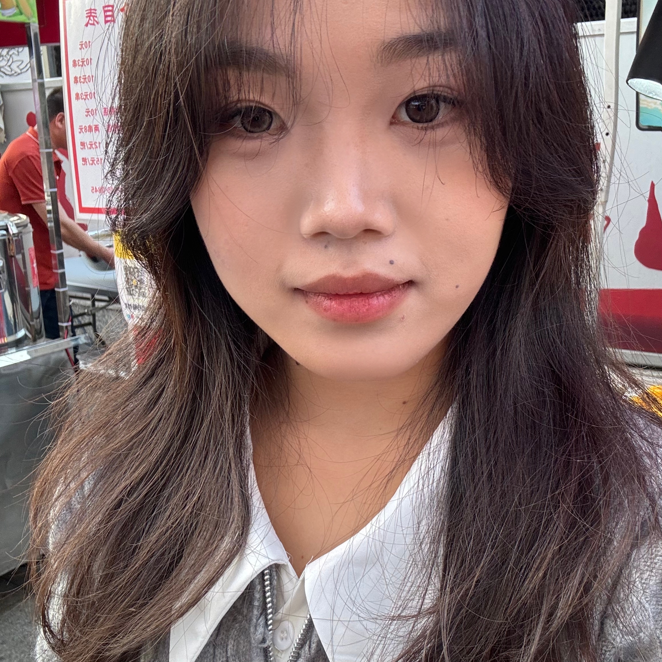 廖教员 照片