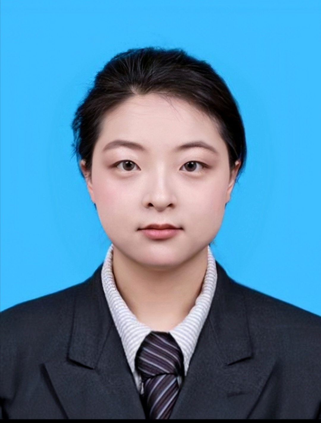 刘教员 照片