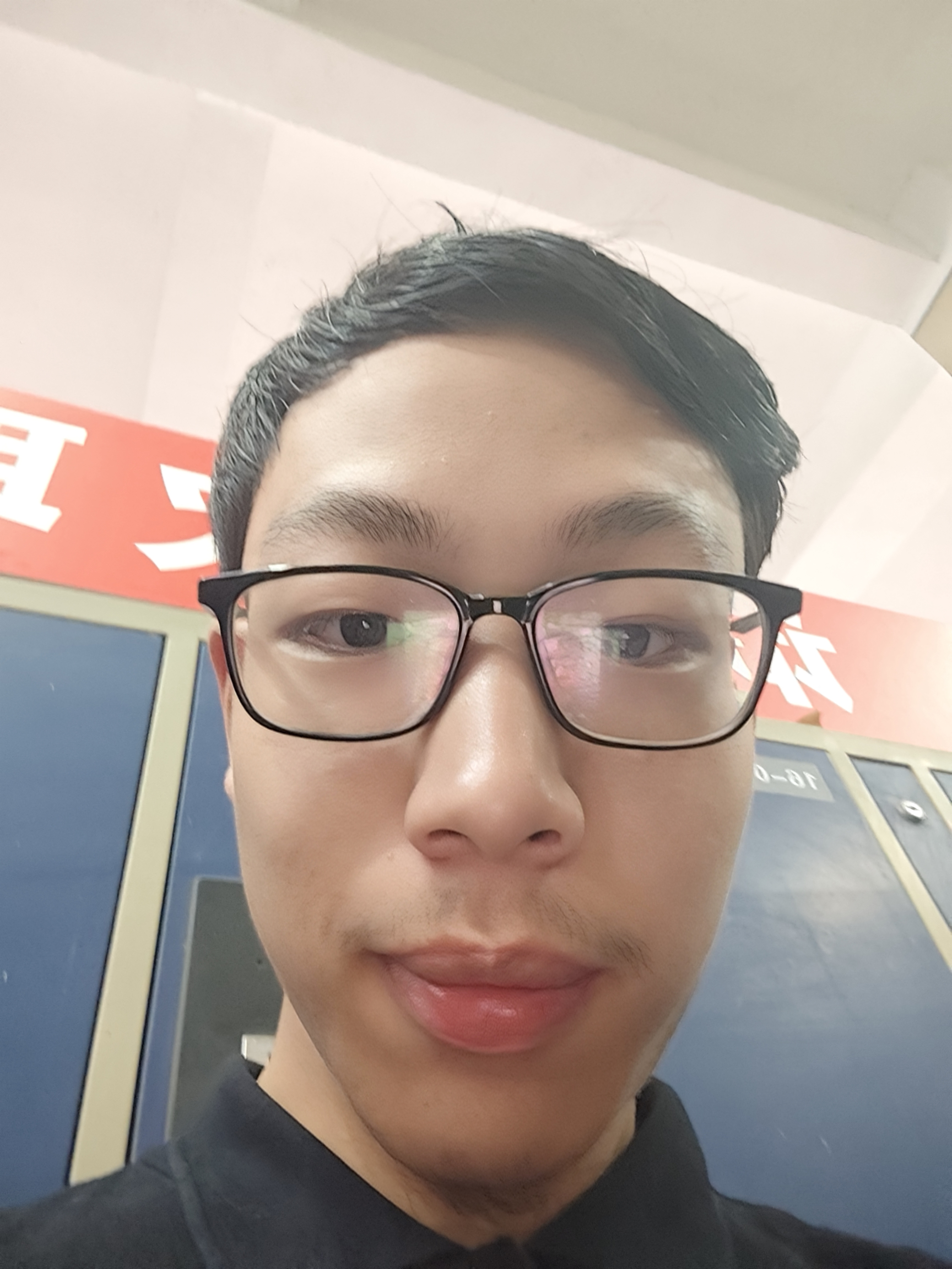 陈教员 照片