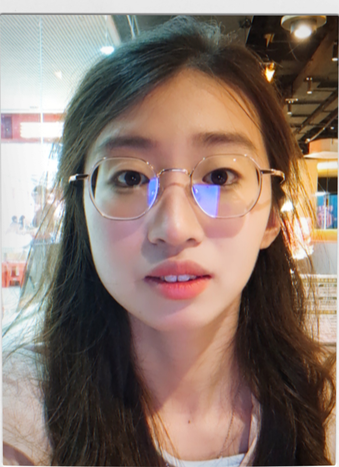 余教员 照片