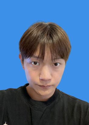 管教员 照片