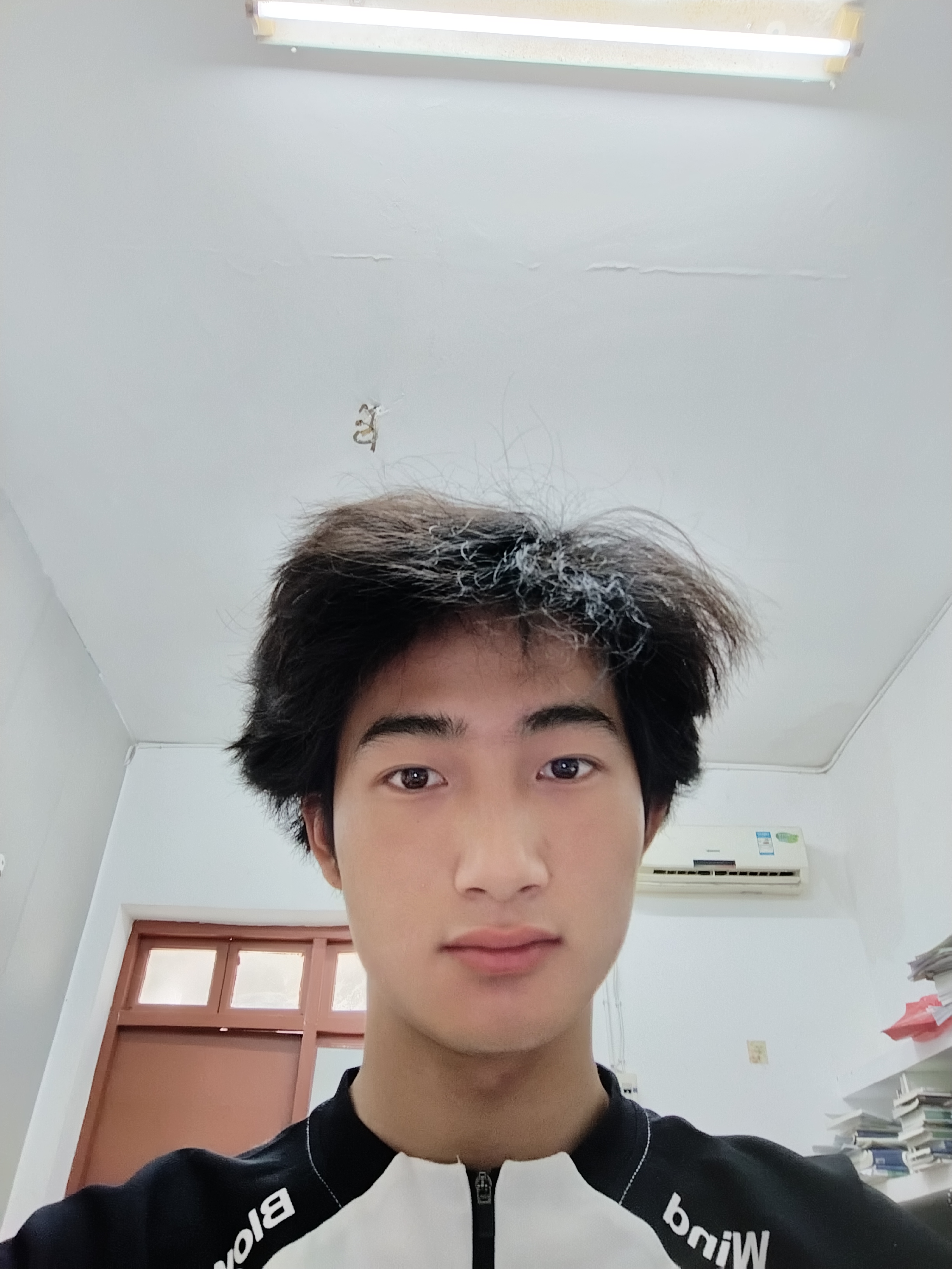 王教员 照片