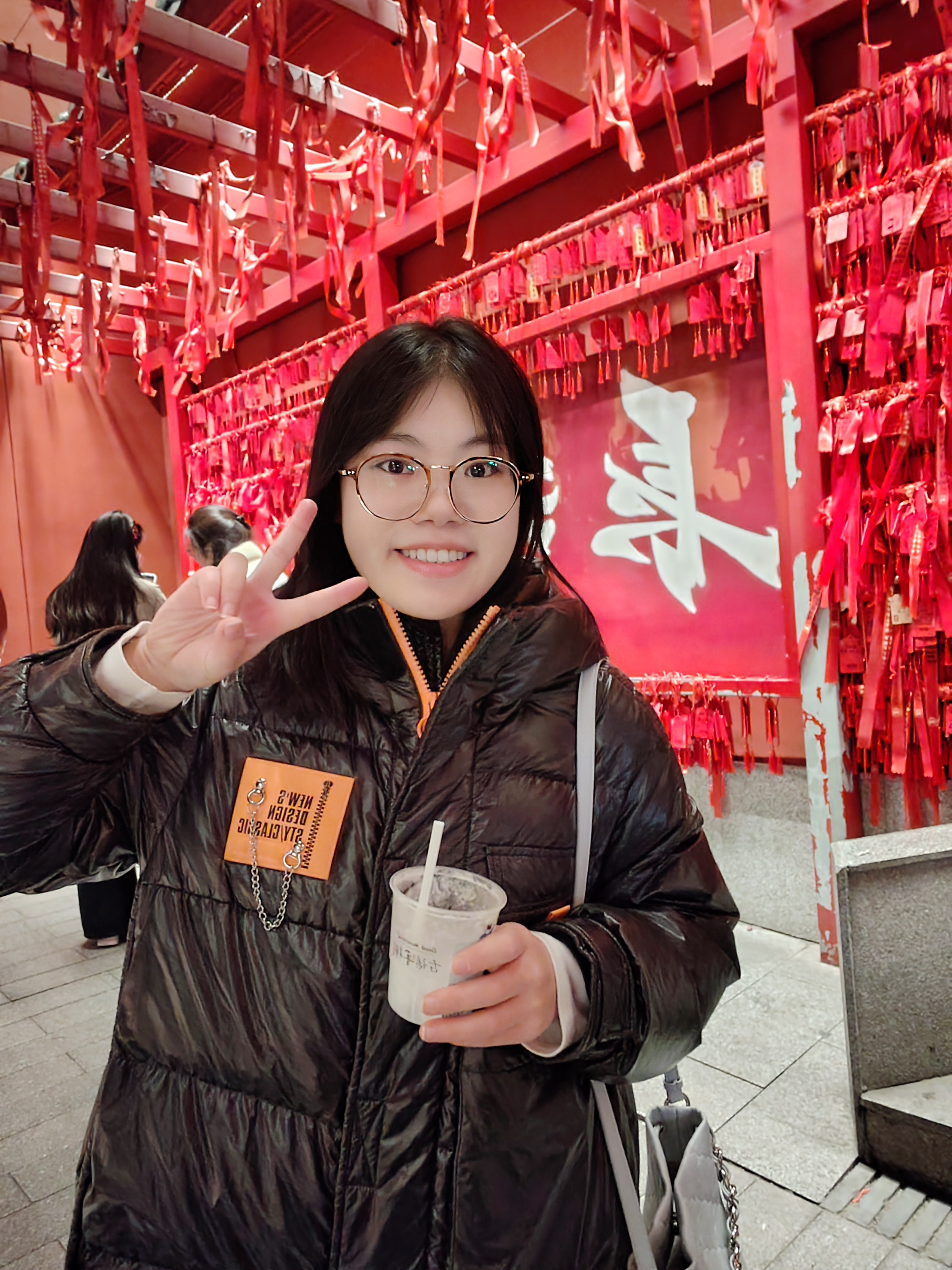 位教员 照片