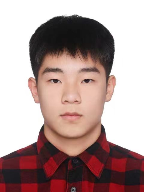 卫教员 照片