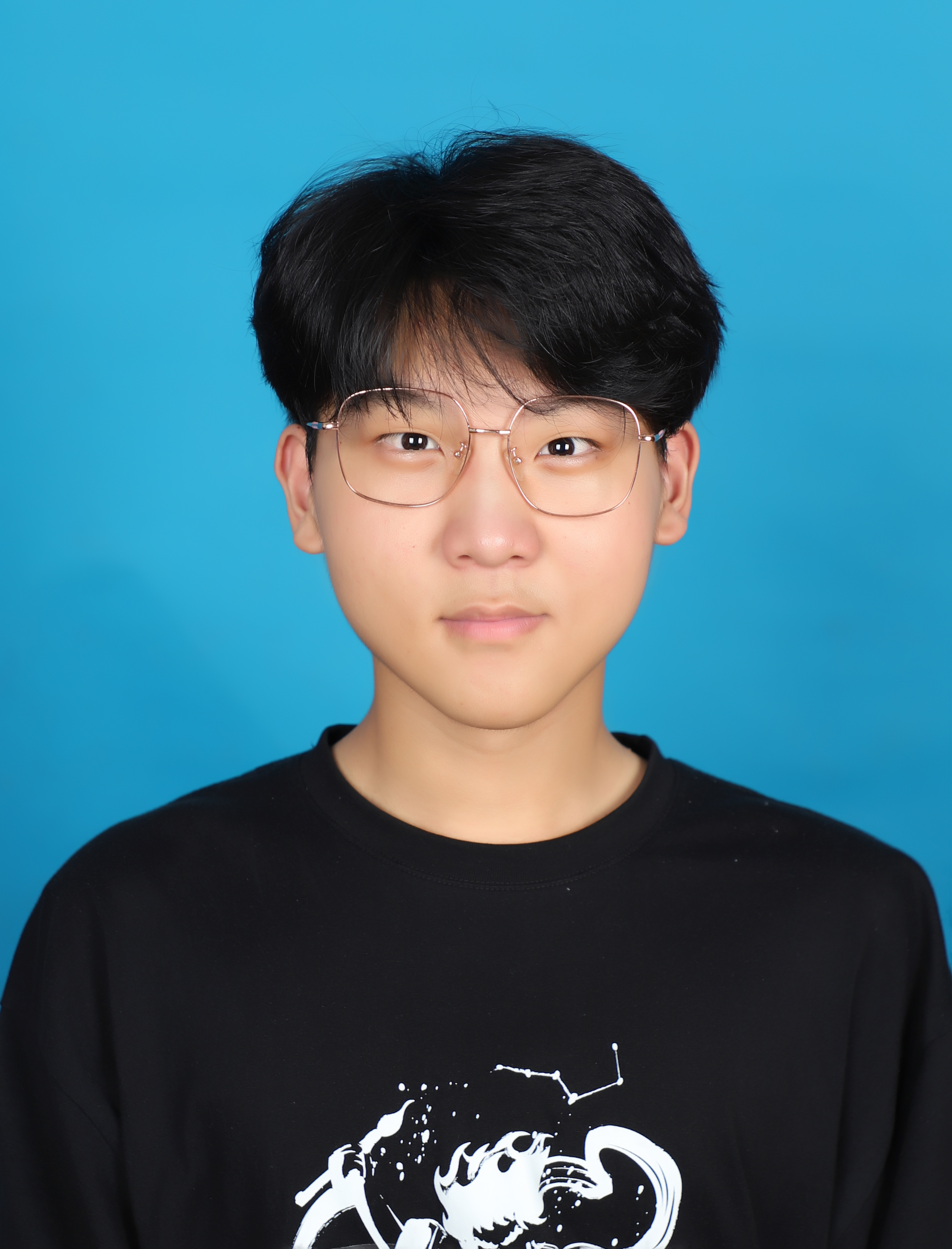 任教员 照片