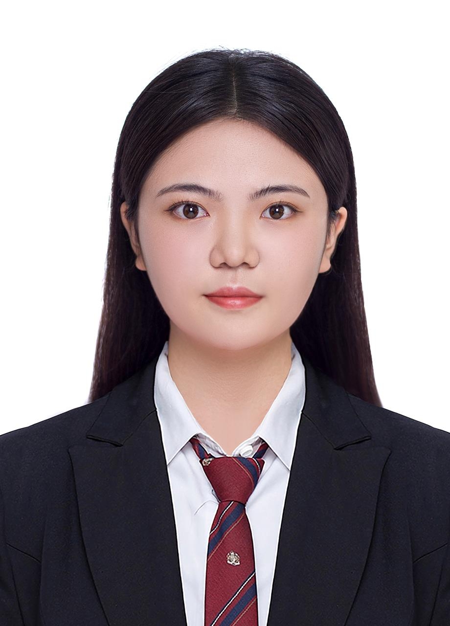 李教员 照片