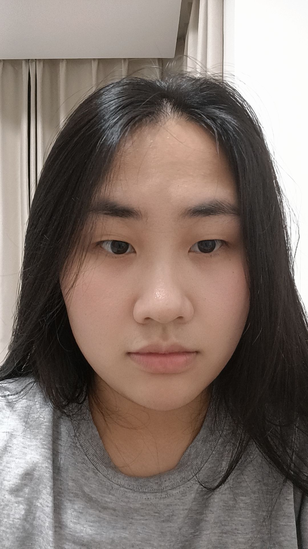 梁教员 照片