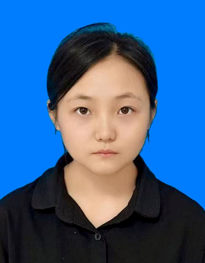 潘教员 照片