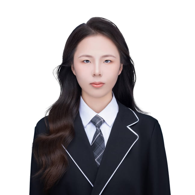李教员 照片