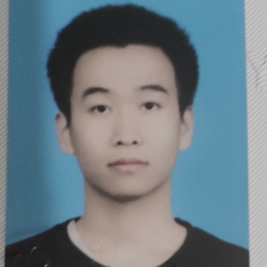 李教员 照片