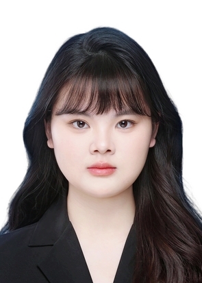 李教员 照片