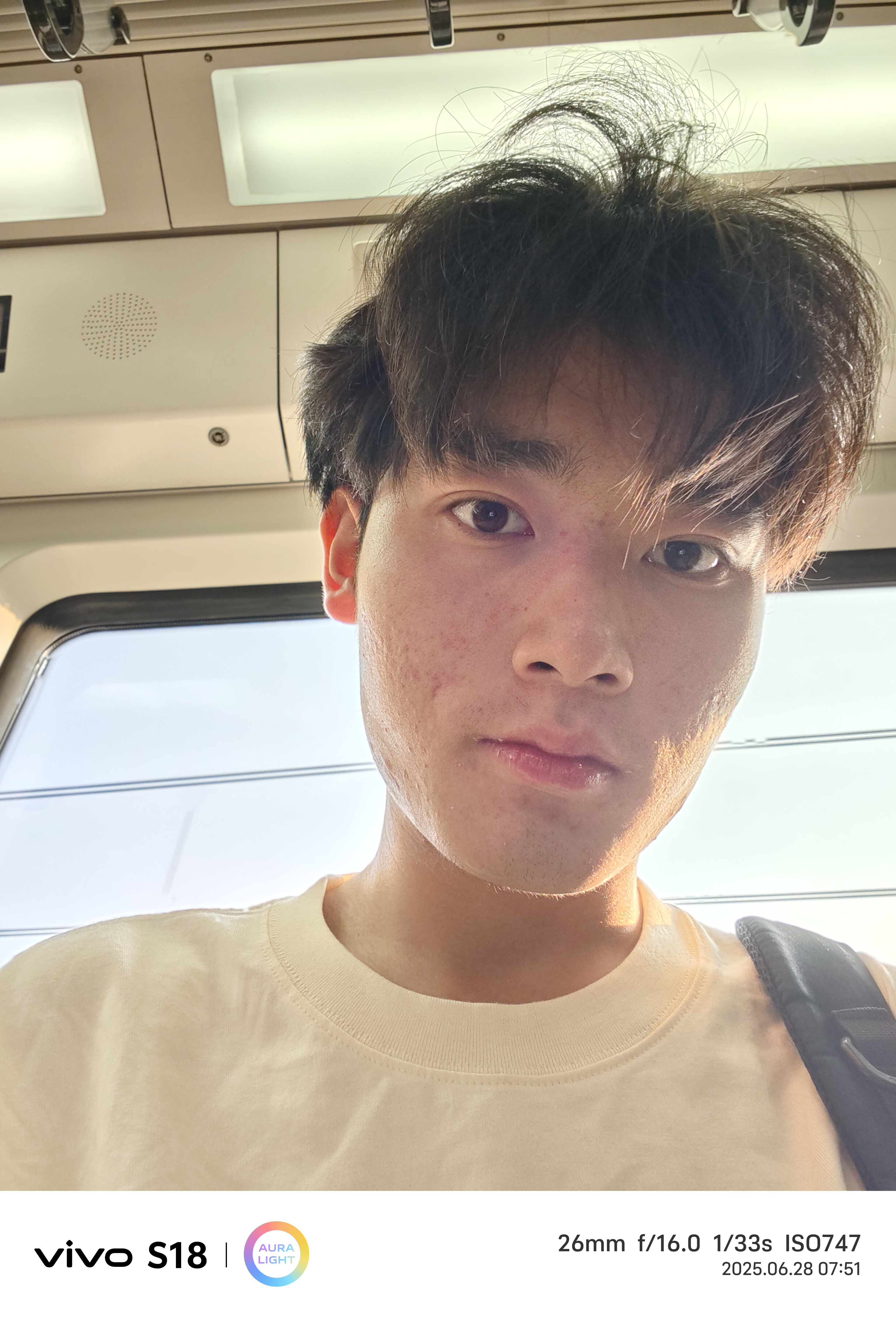 罗教员 照片