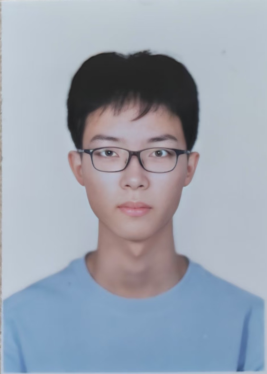 钱教员 照片