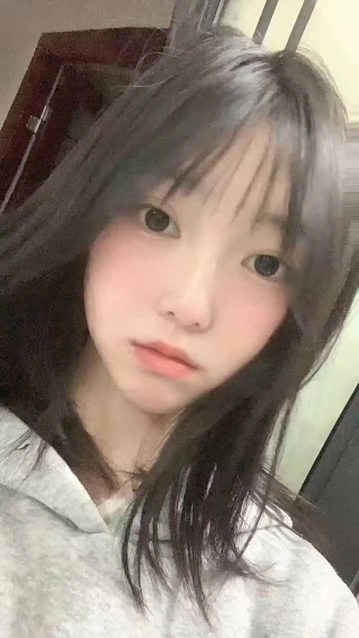 李教员 照片