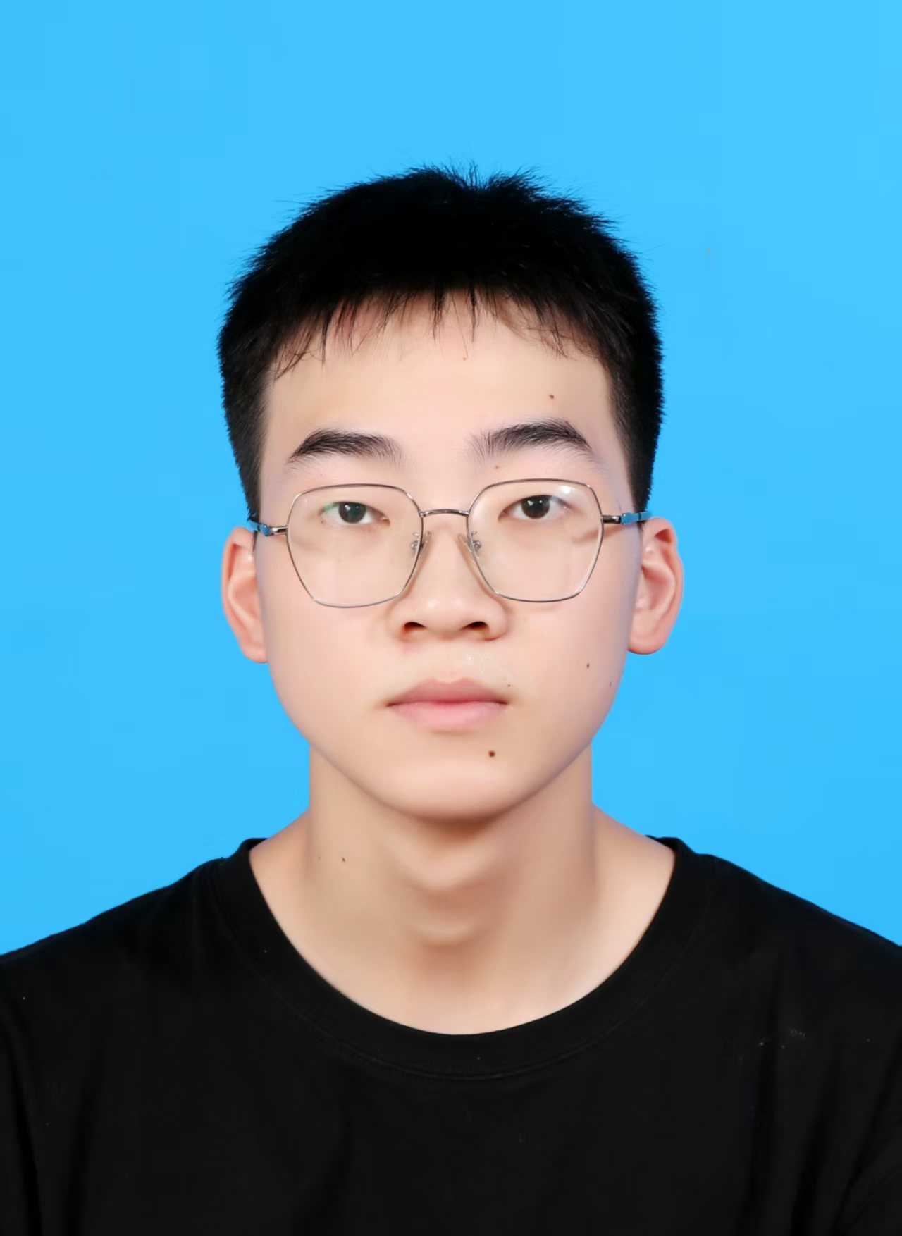 程教员 照片