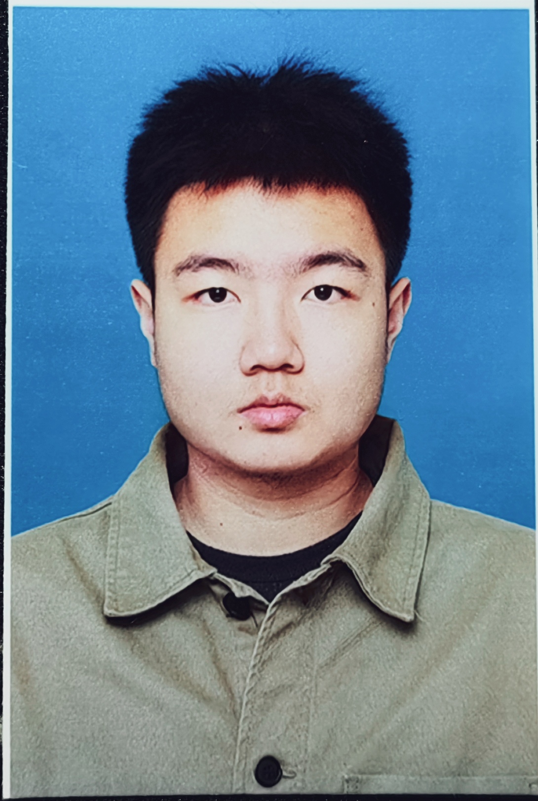 尹教员 照片