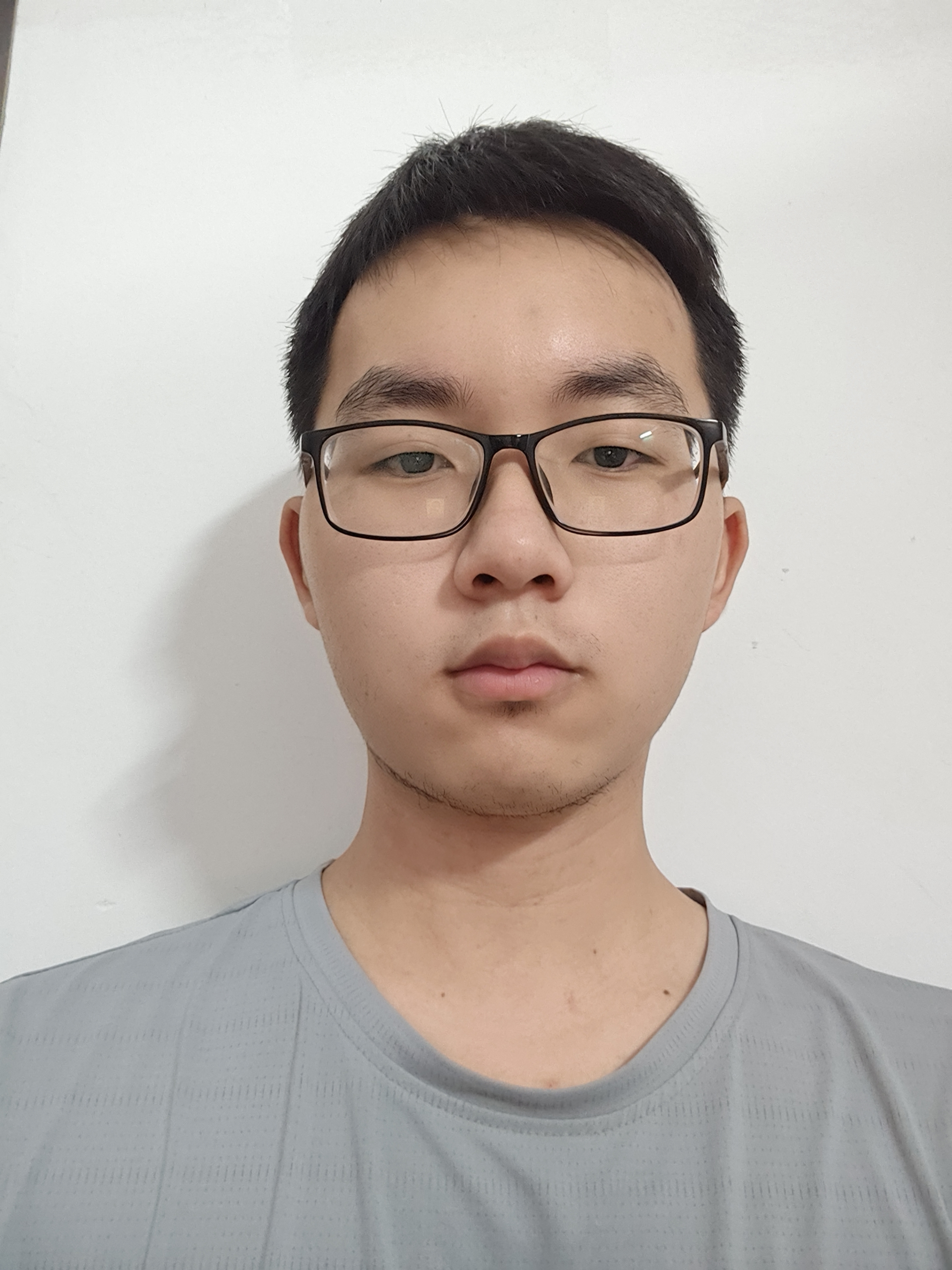 周教员 照片