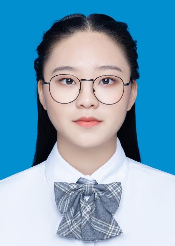 李教员 照片