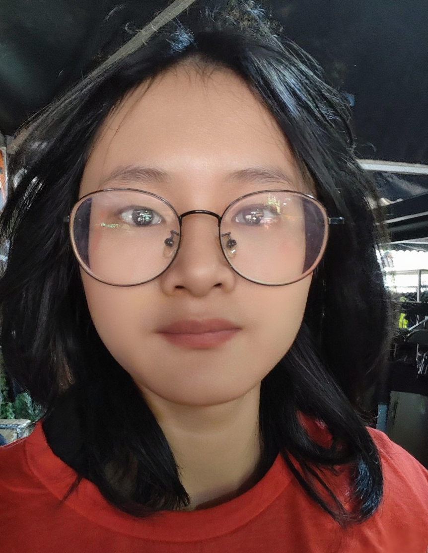 黄教员 照片