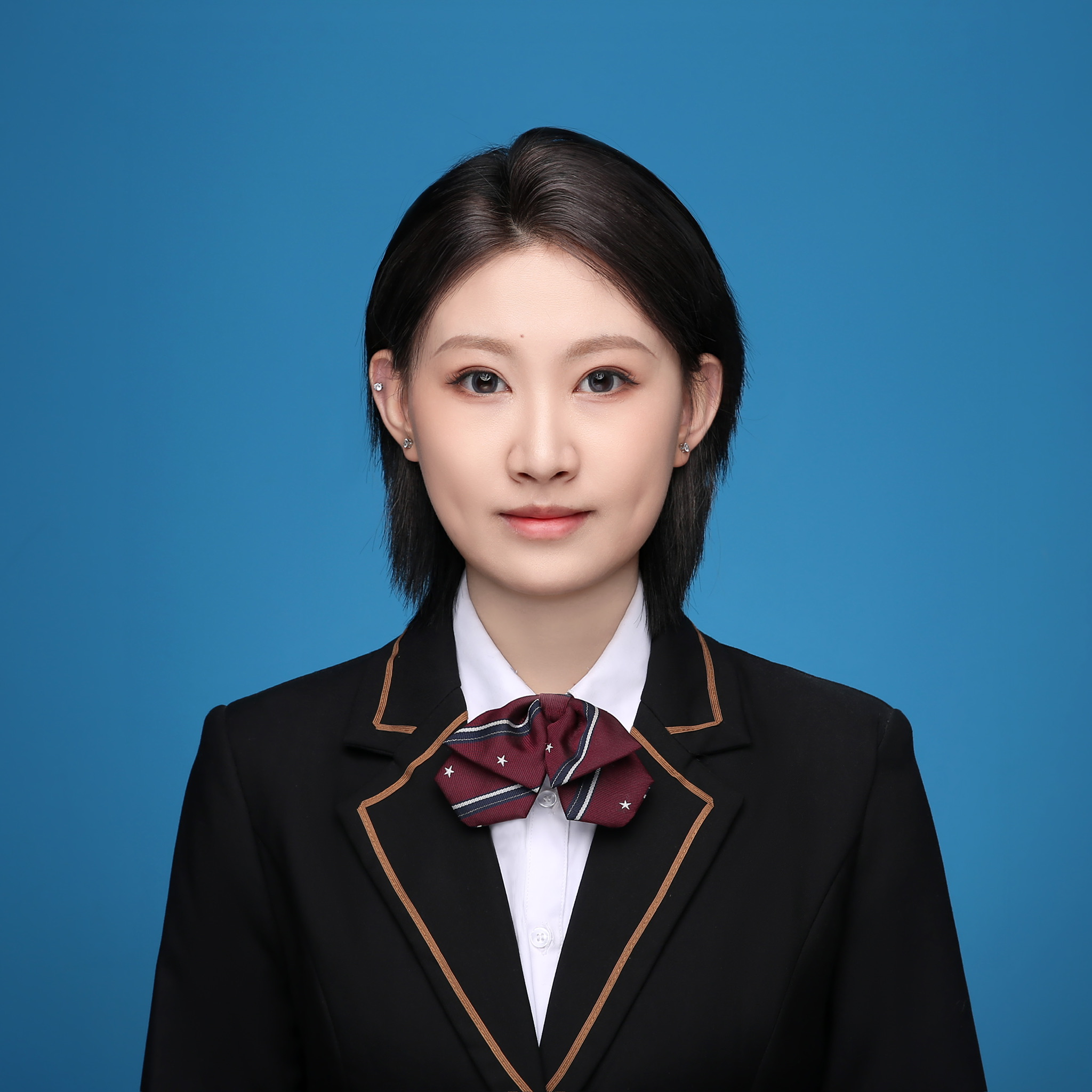 王教员 照片
