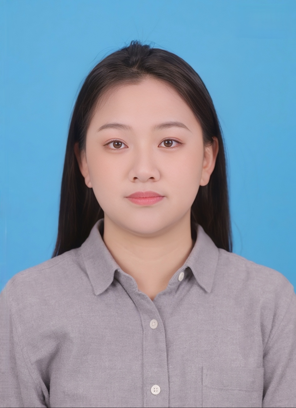 李教员 照片