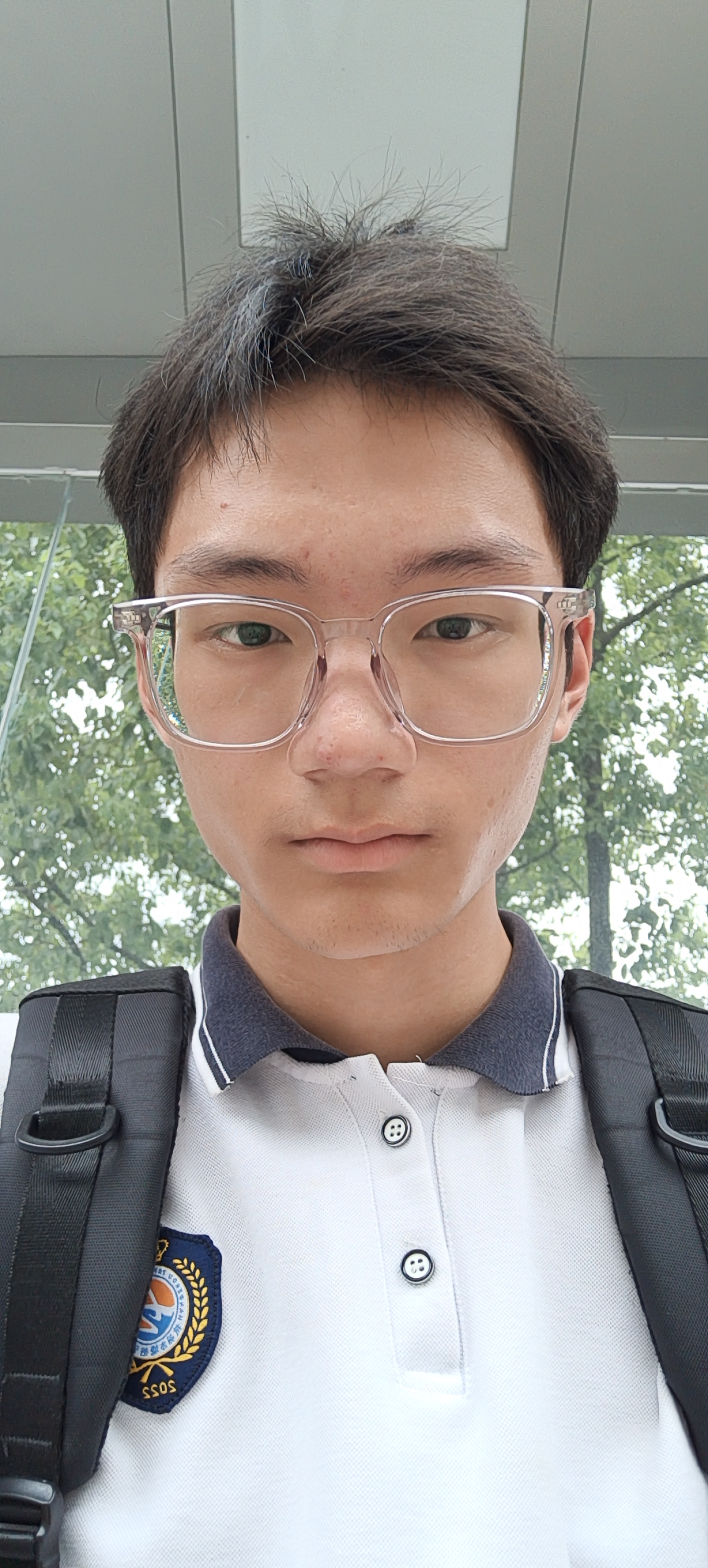 周教员 照片