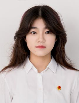 李教员 照片