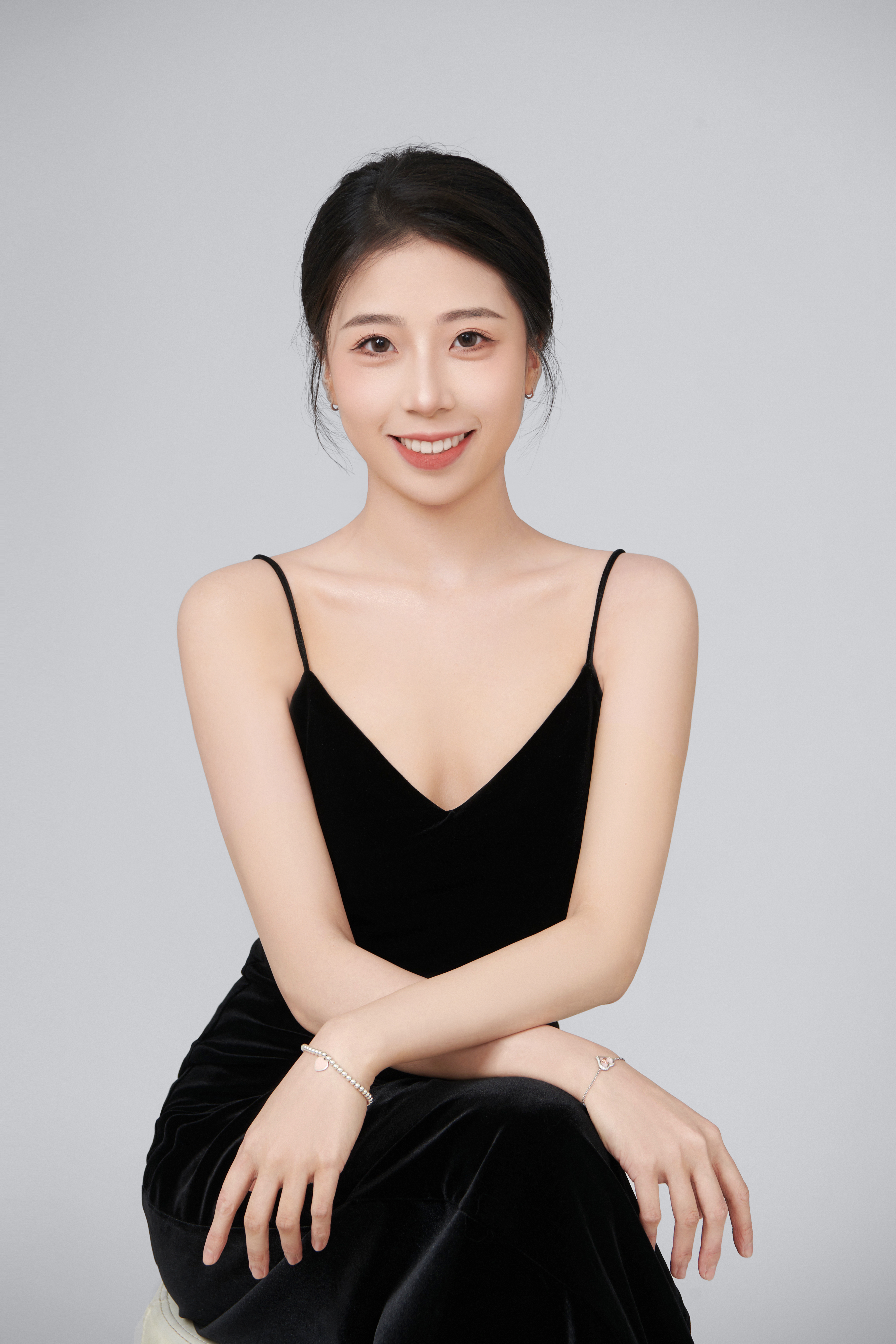 孔教员 照片