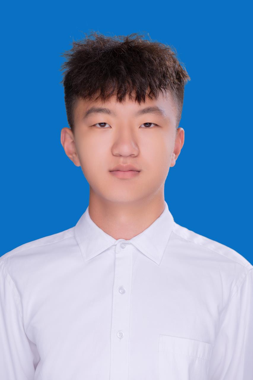 王教员 照片