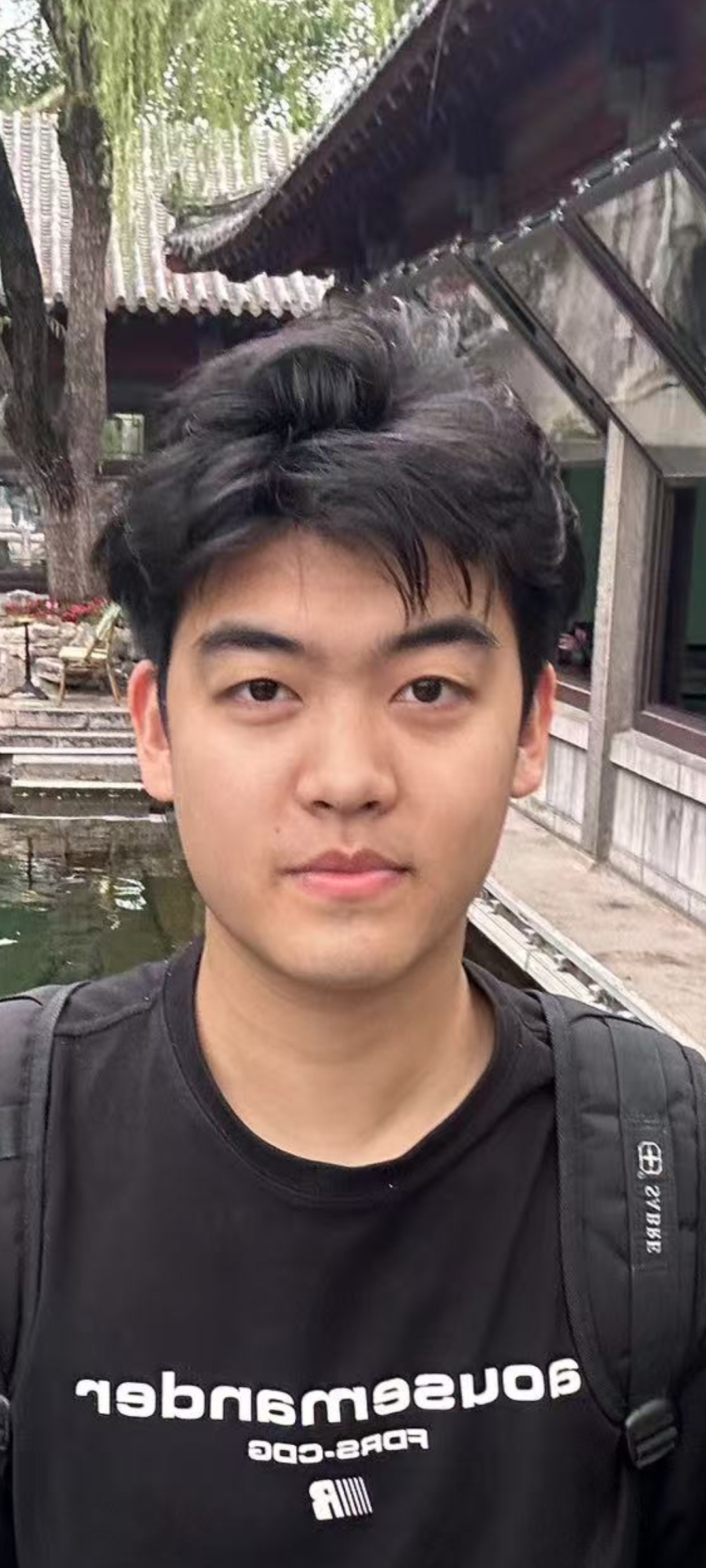 邵教员 照片