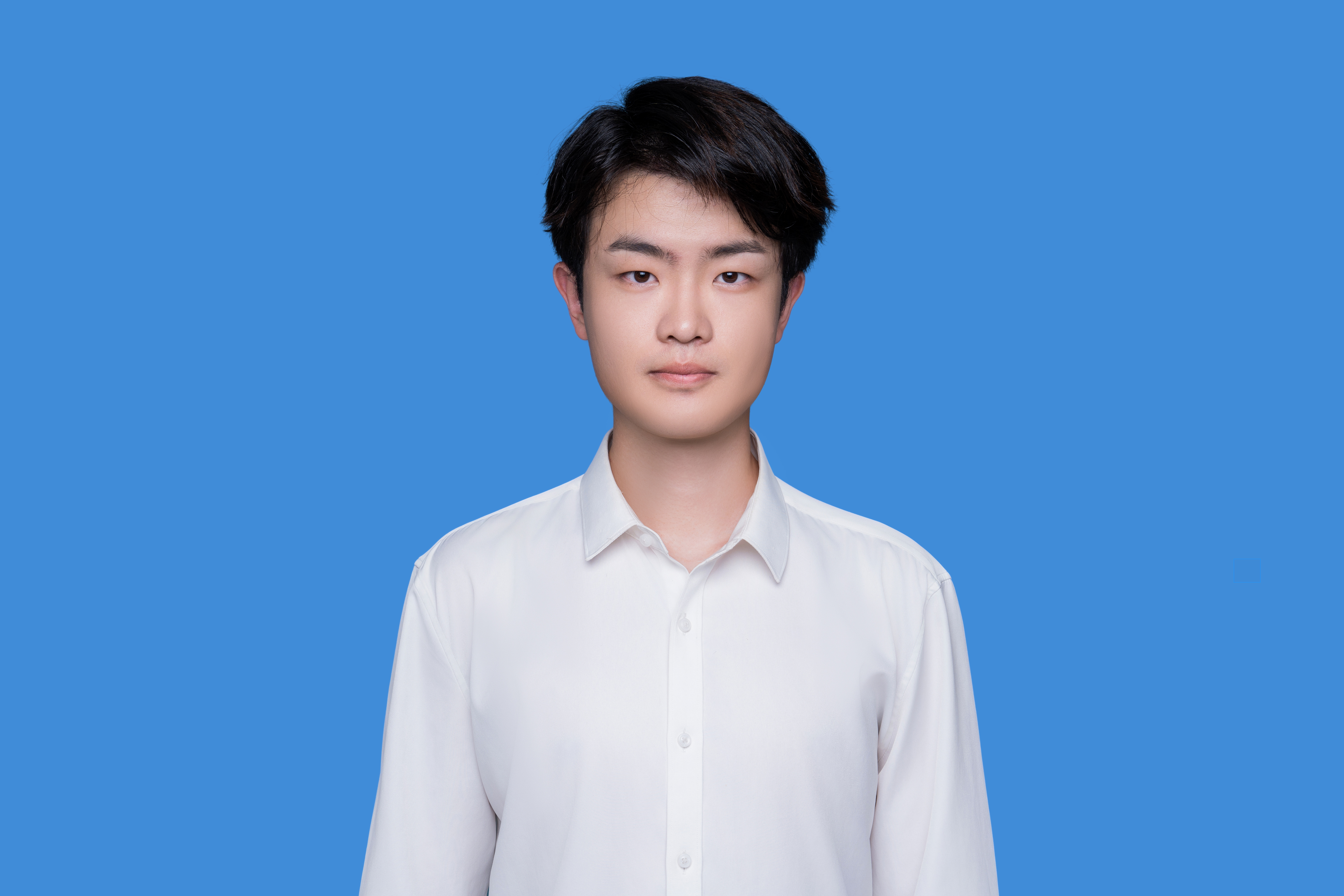 刘教员 照片