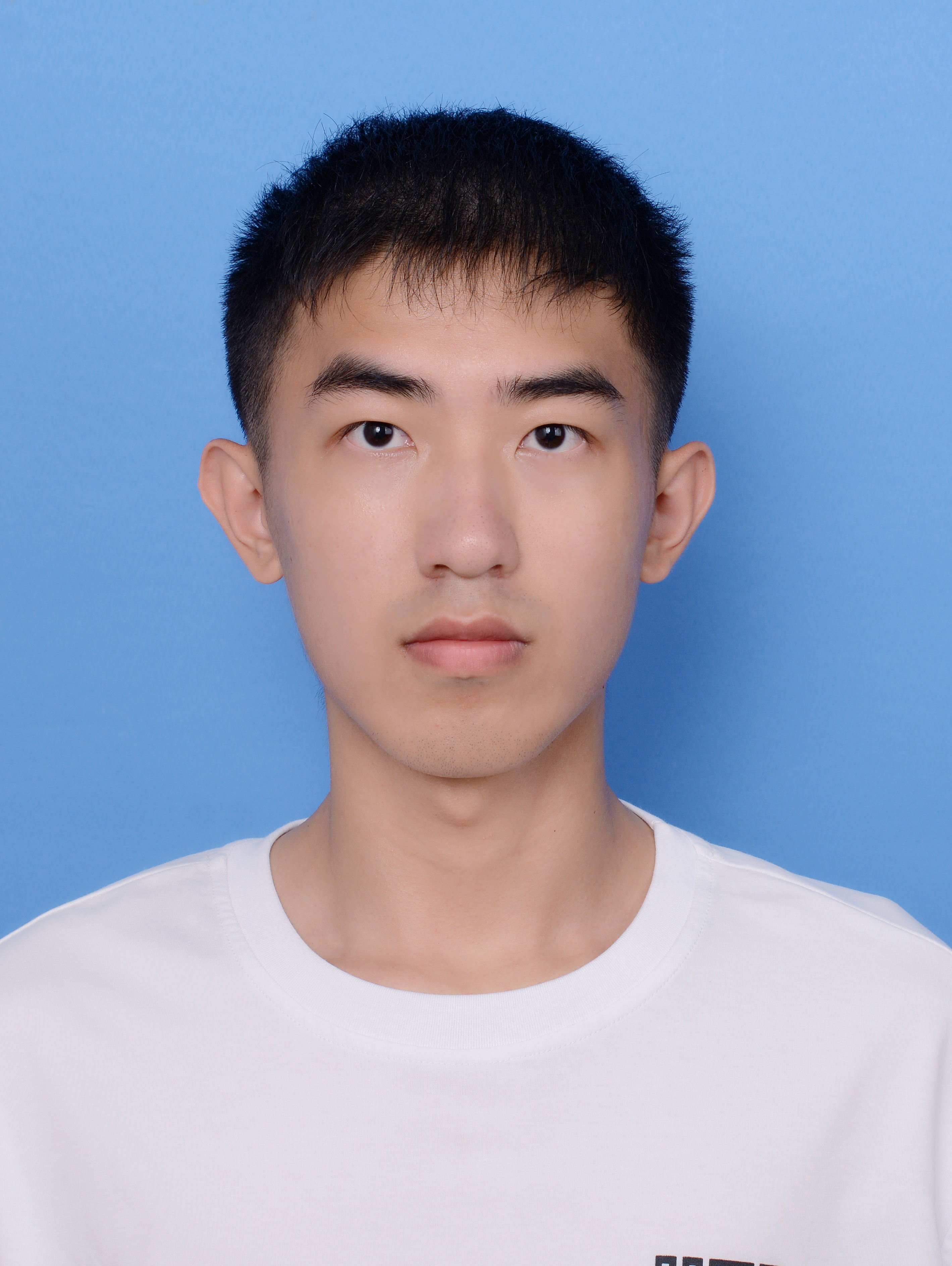 陈教员 照片