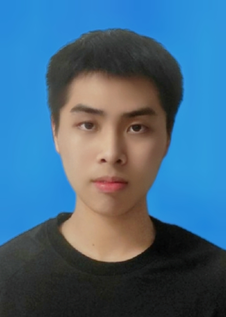 余教员 照片