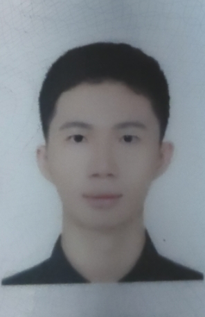 李教员 照片