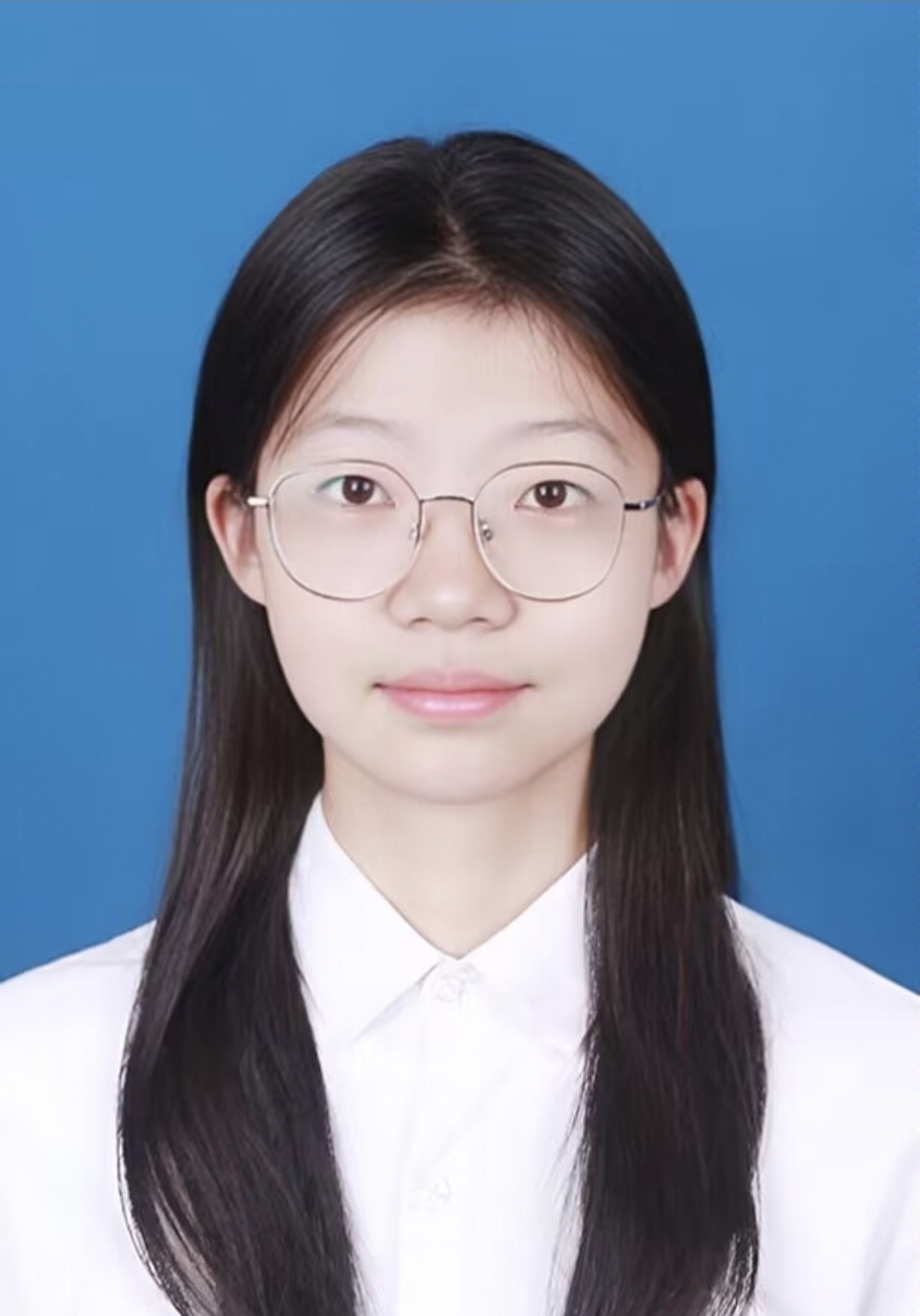 李教员 照片