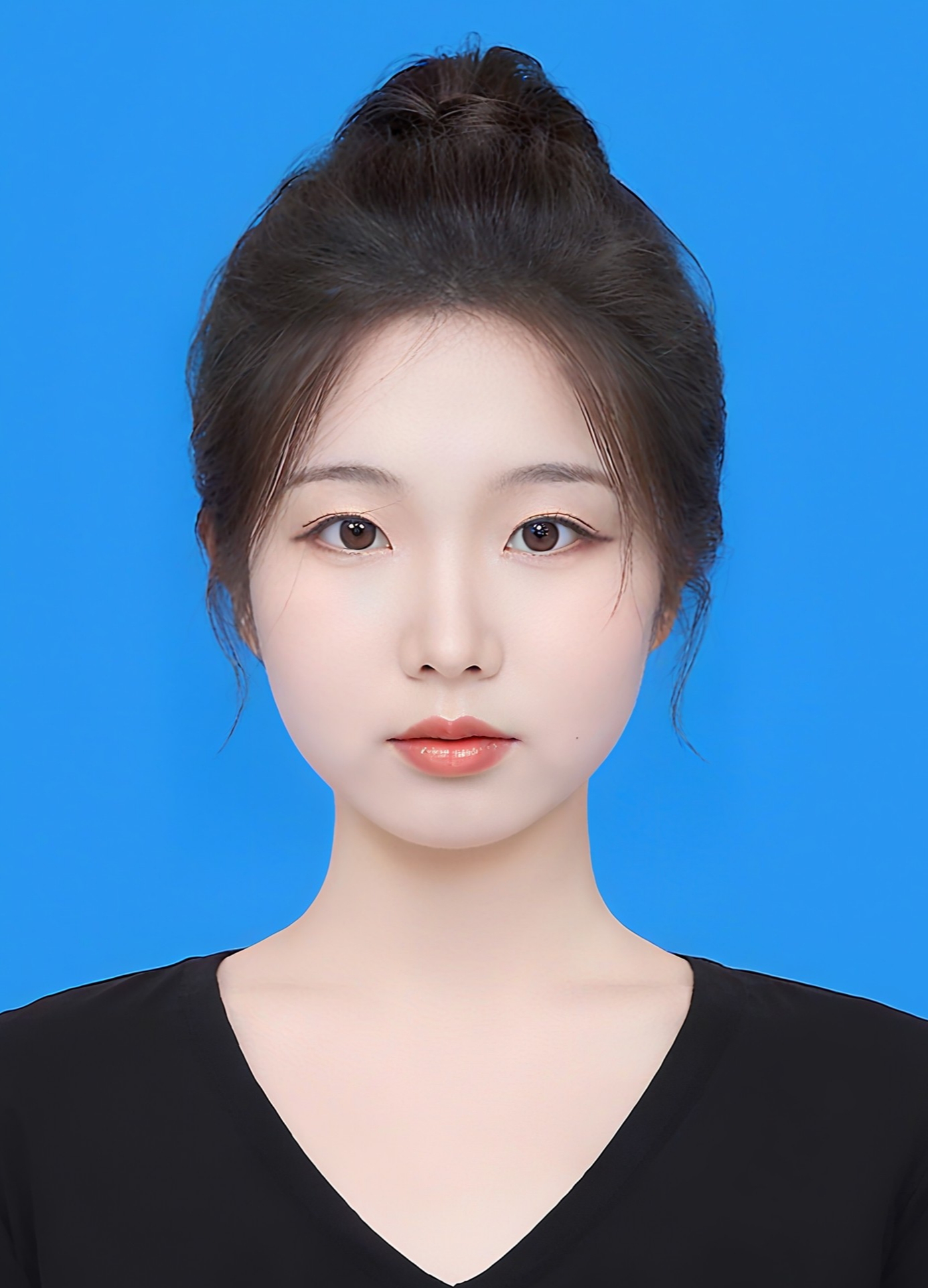 万教员 照片