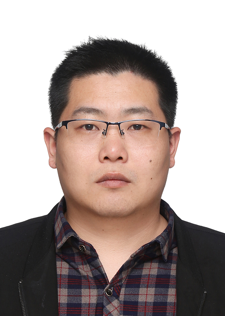 刘教员 照片