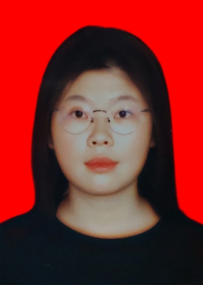 张教员 照片