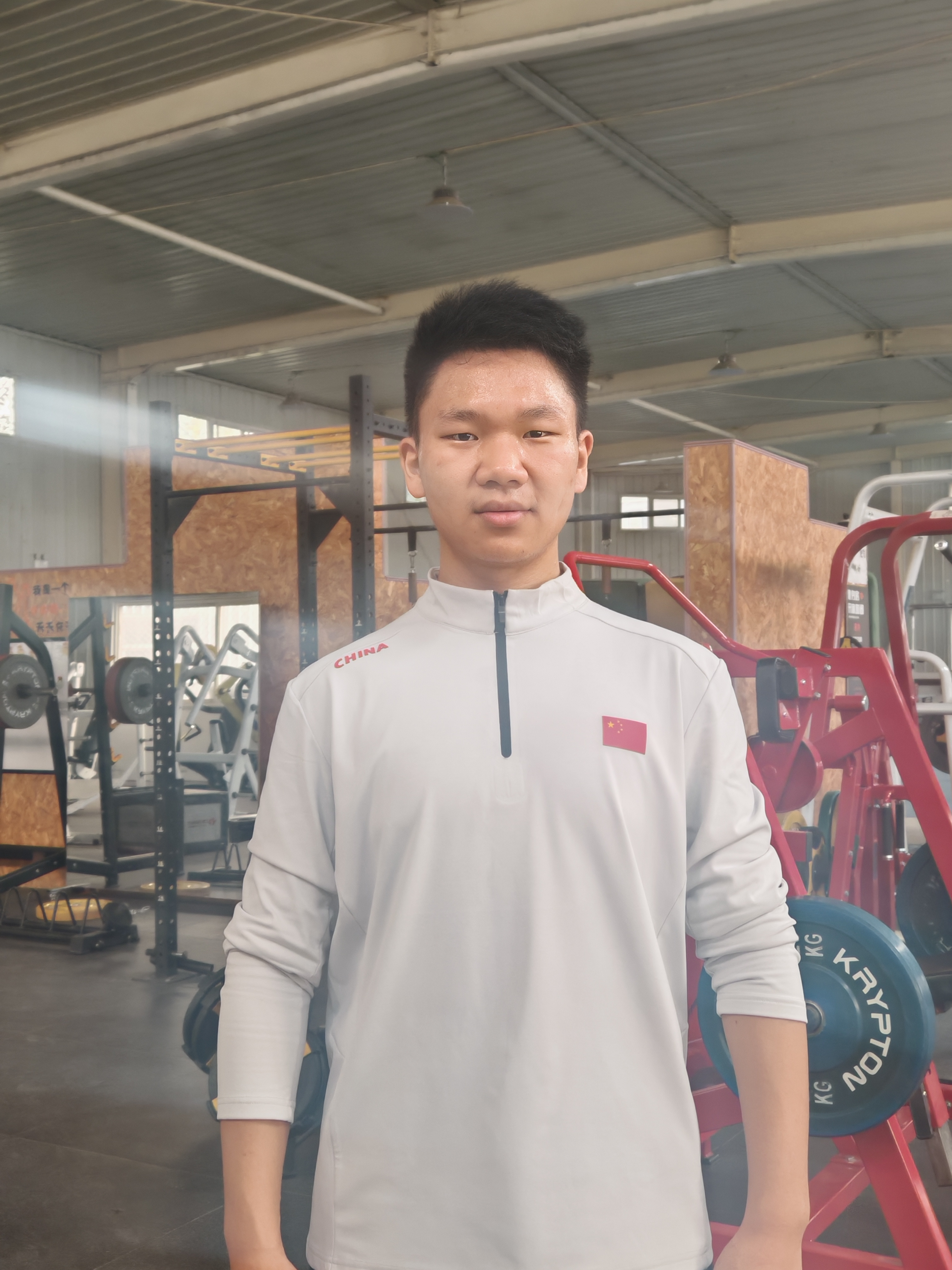 李教员 照片
