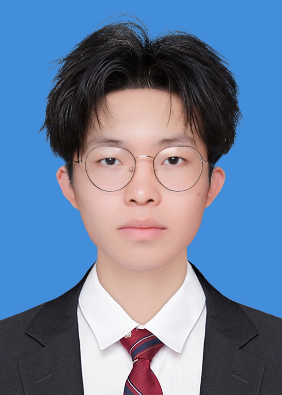 梁教员 照片