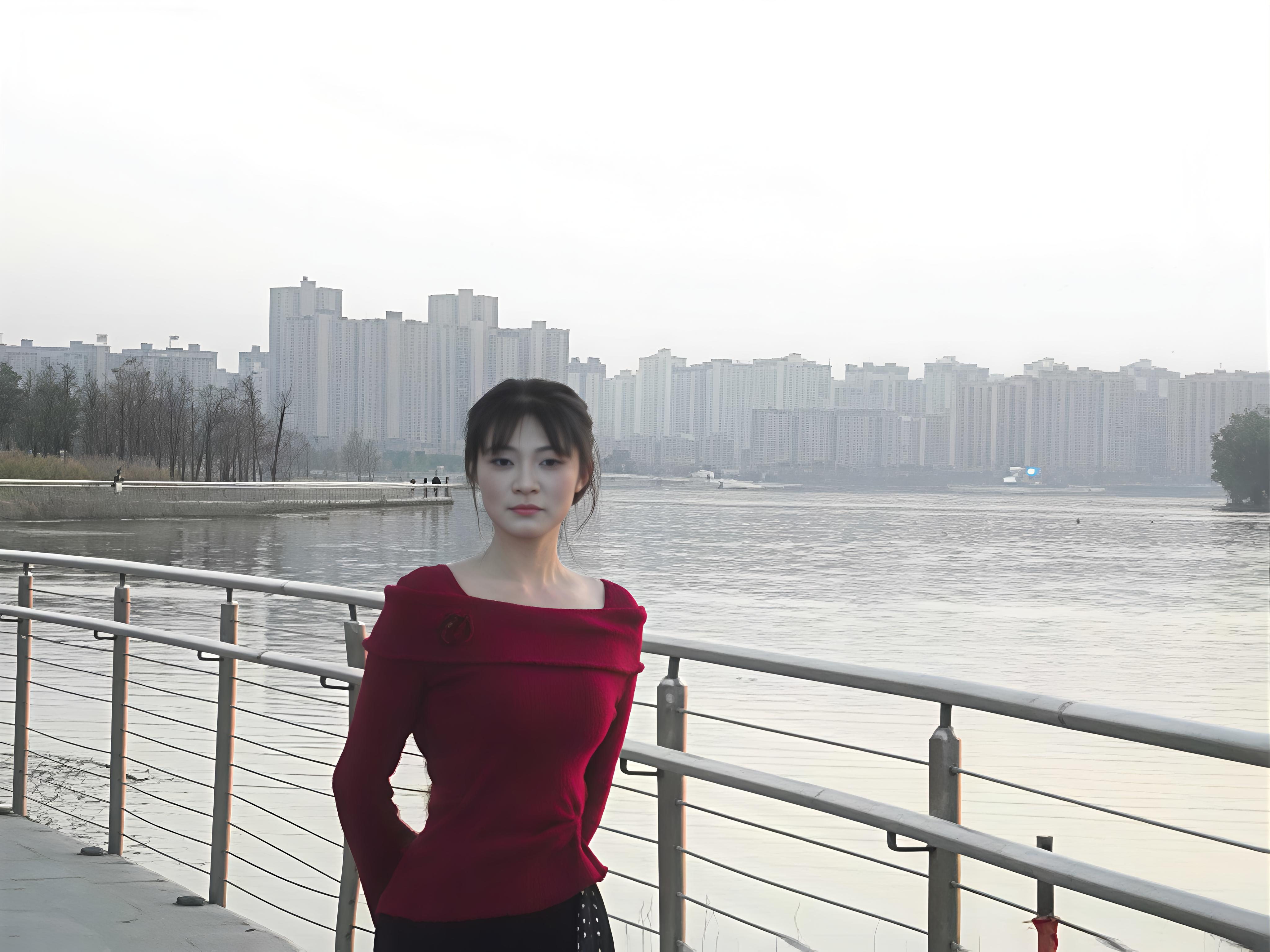 戎教员 照片