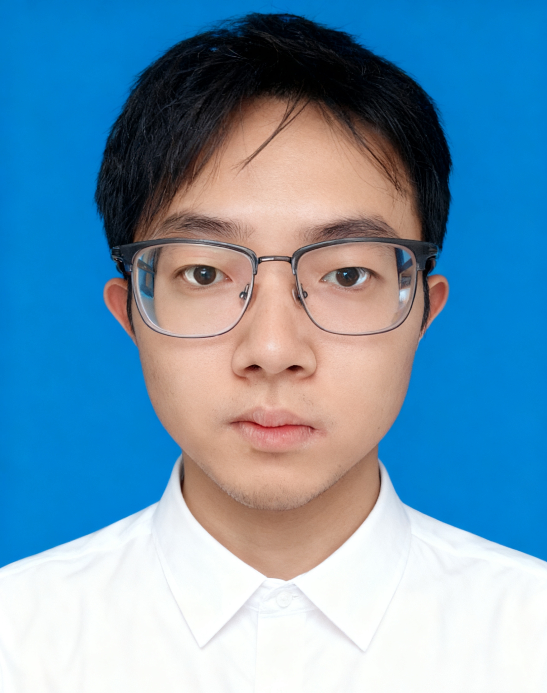 梁教员 照片