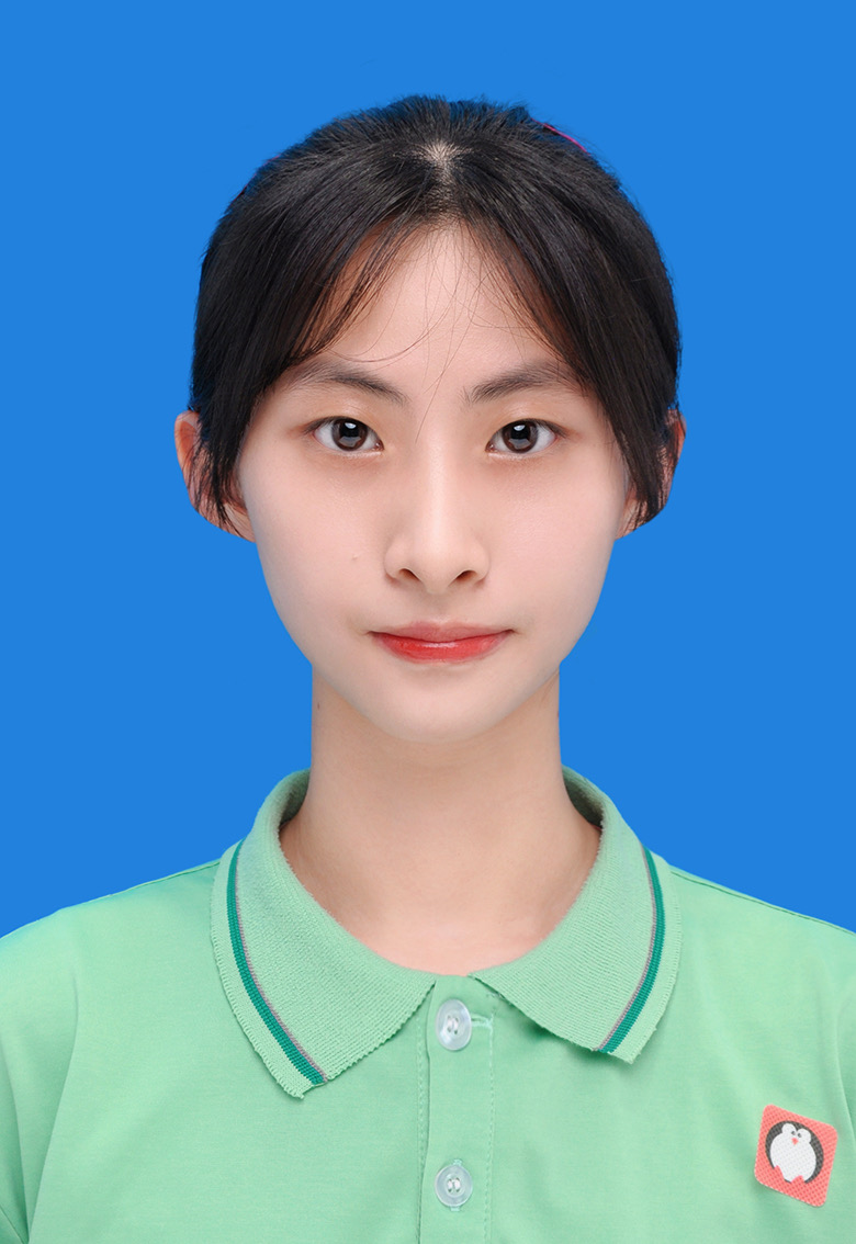 李教员 照片