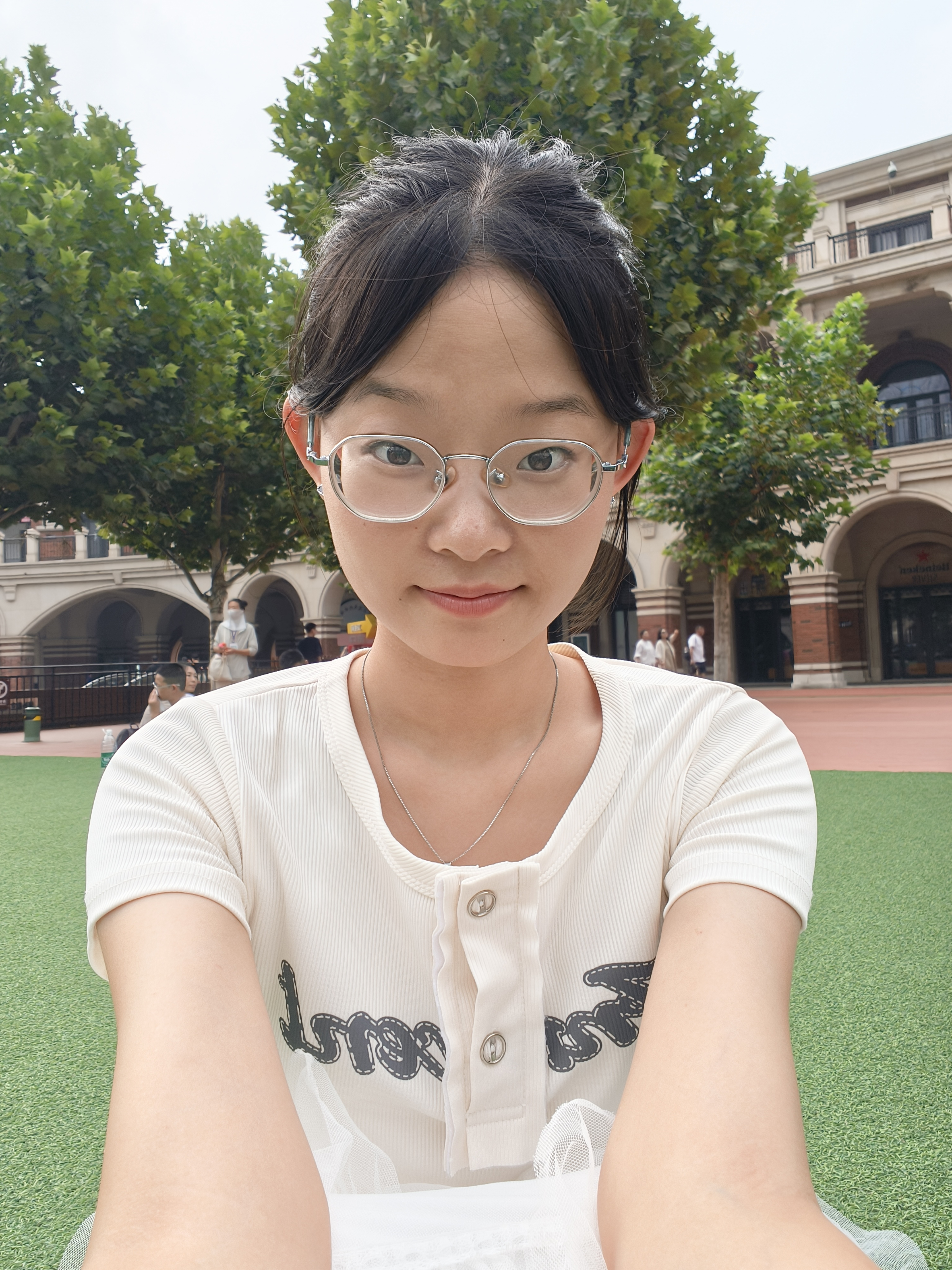 高教员 照片