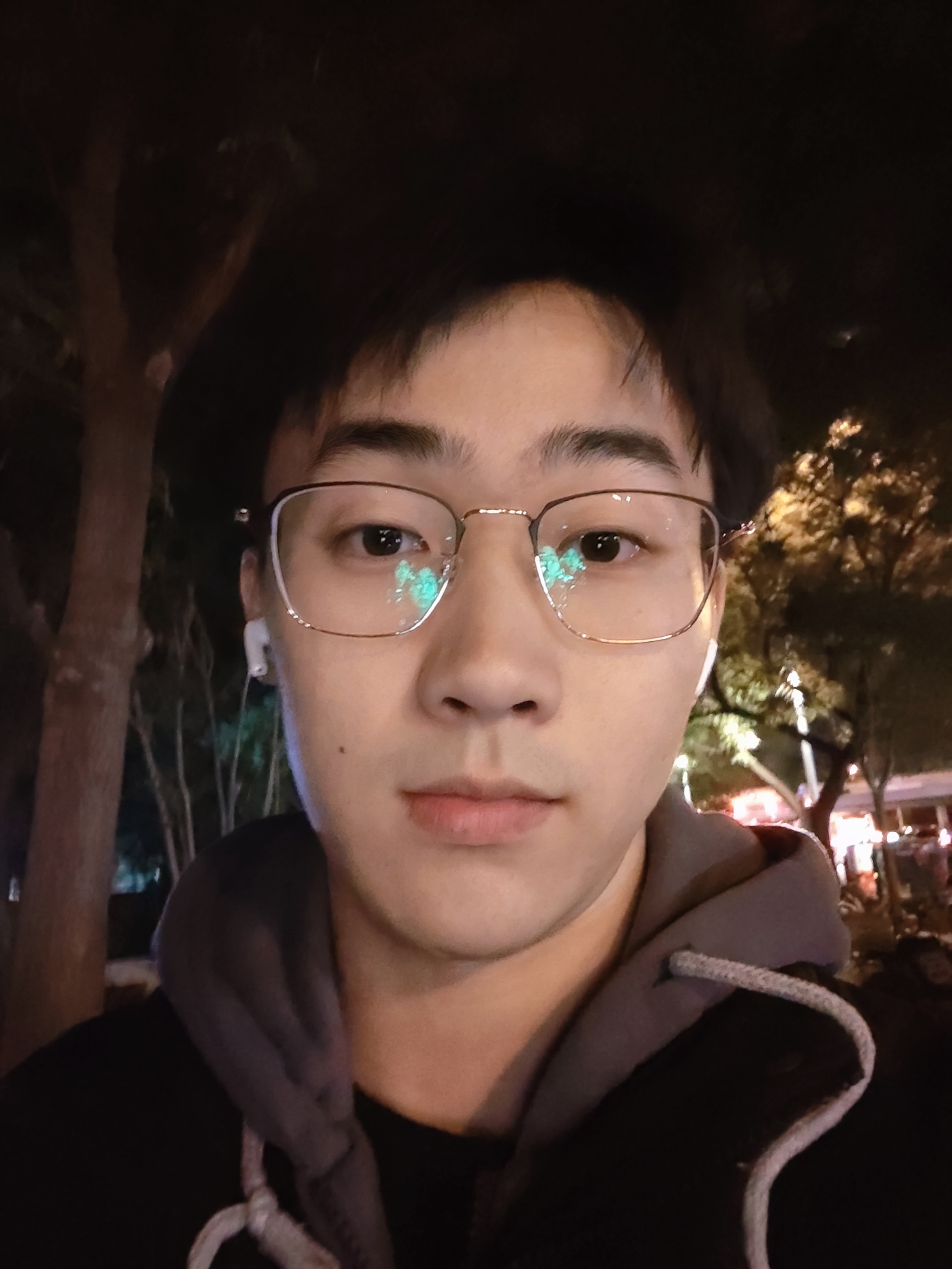 张教员 照片