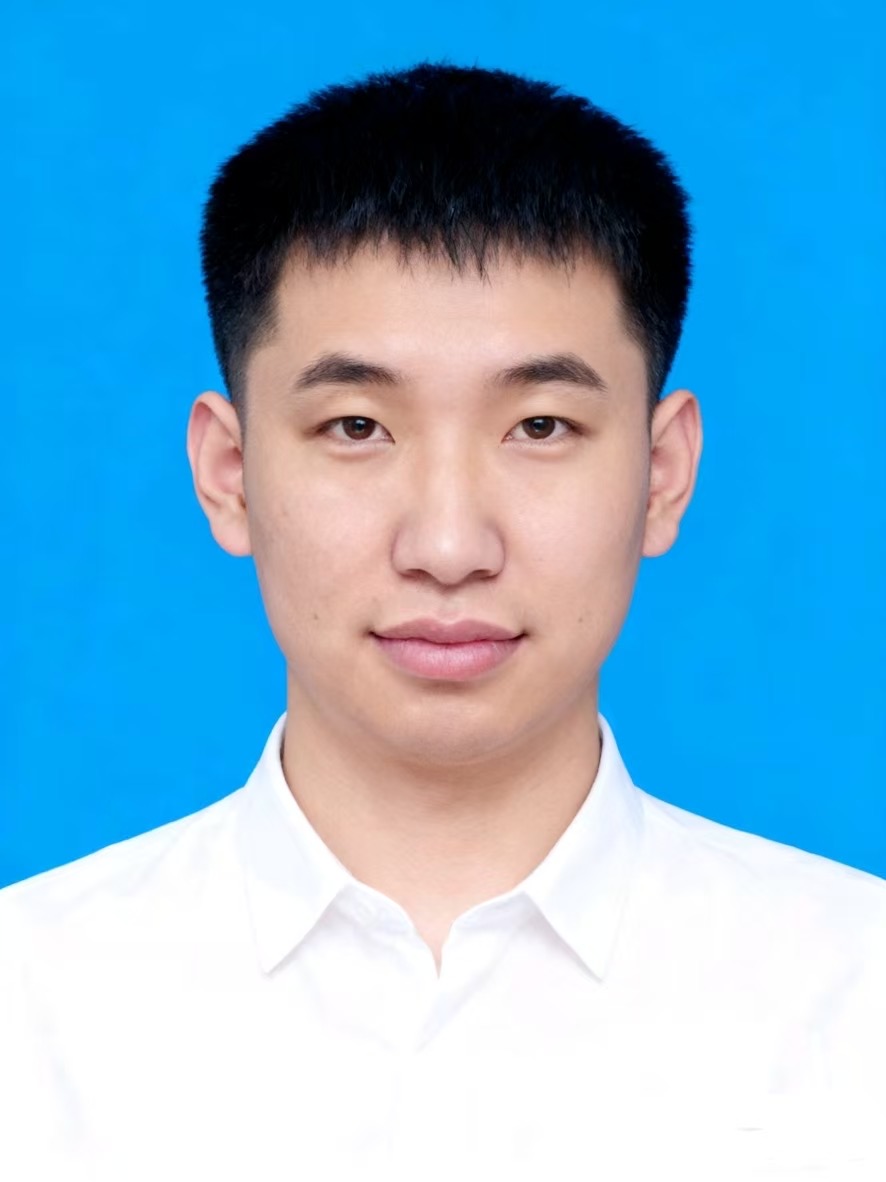 王教员 照片