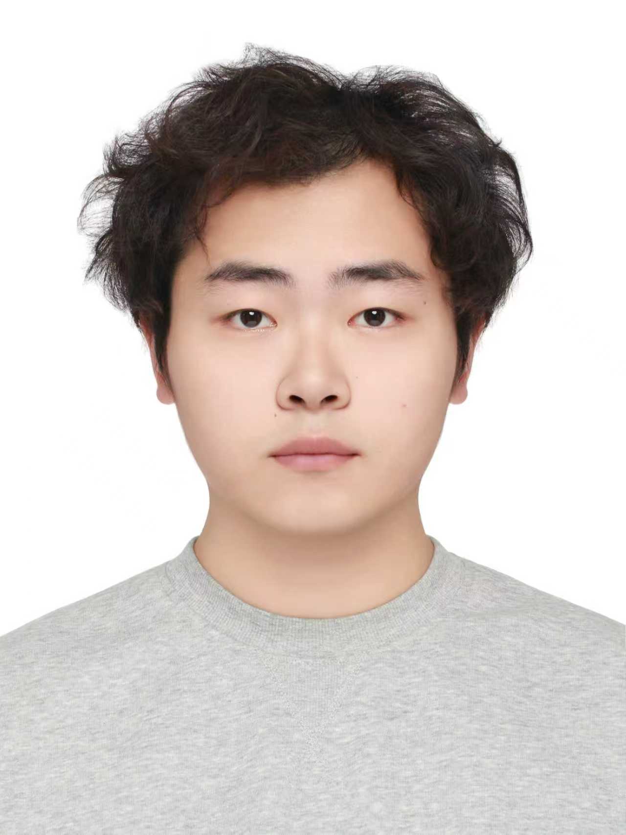 谷教员 照片