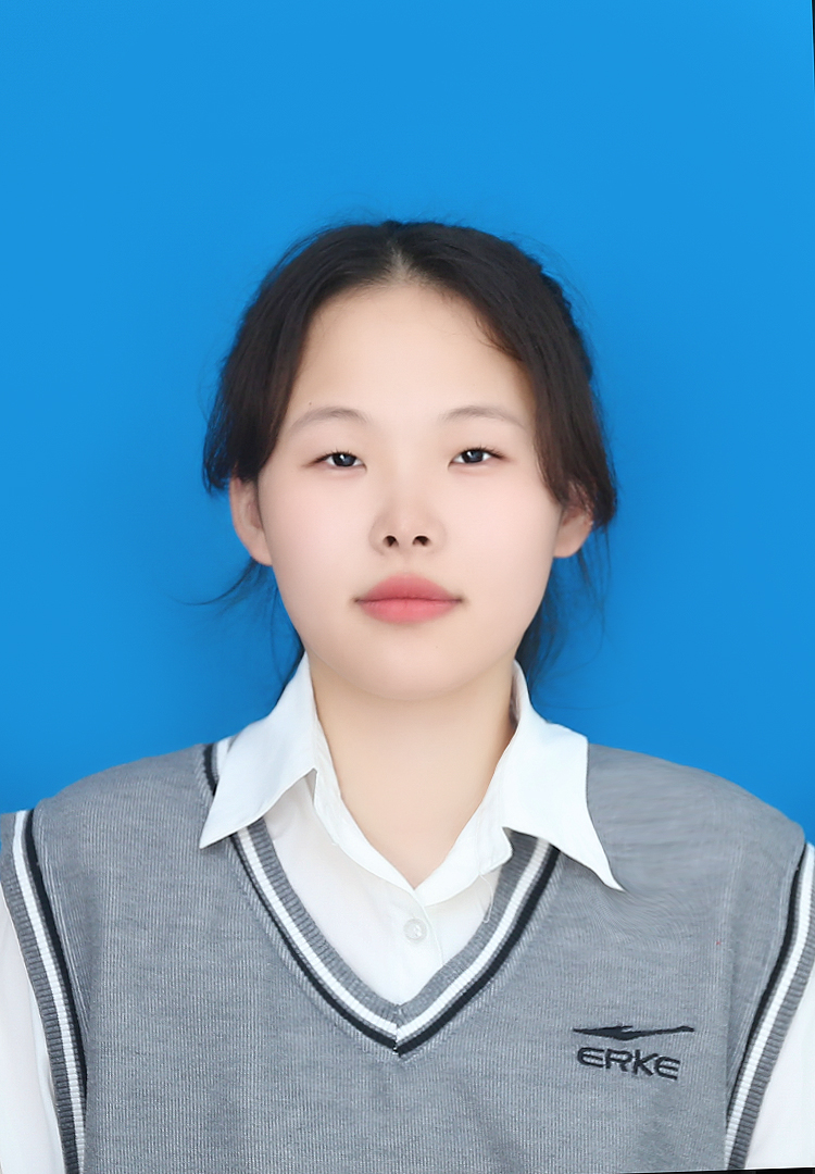 苗教员 照片
