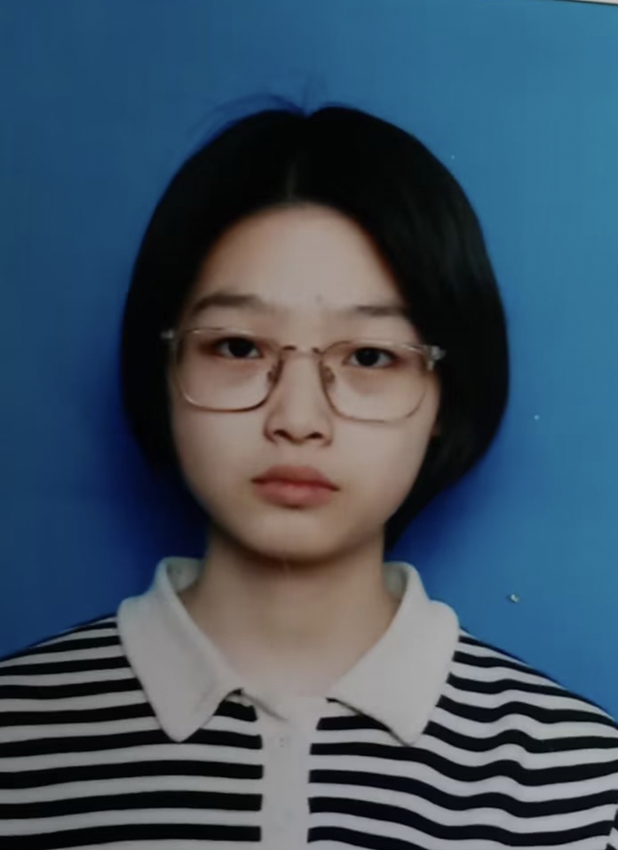 崔教员 照片